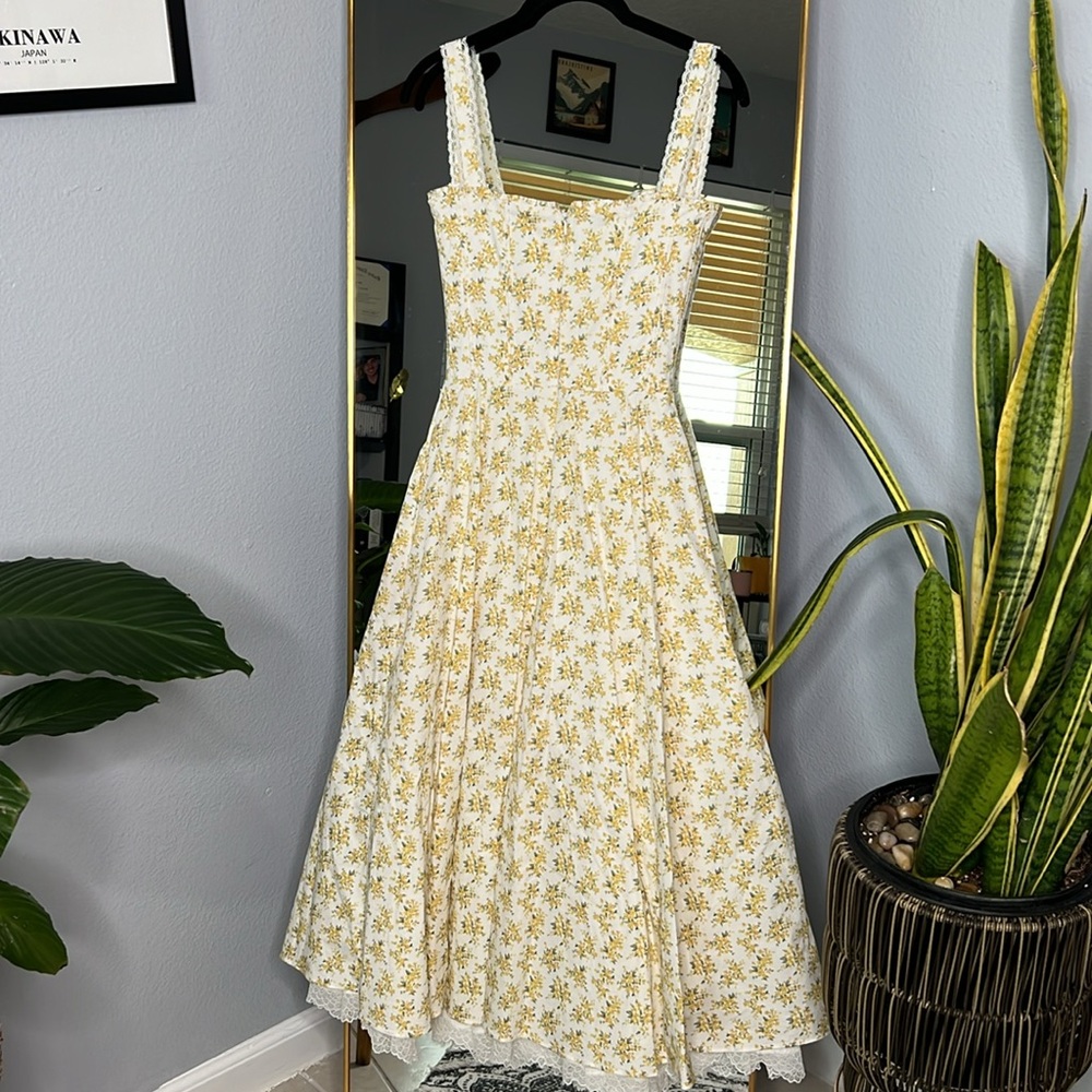 House of CB ‘Rosalee’ White Vintage Floral Print Cotton Bustier Sundress - Picture 9 of 10
